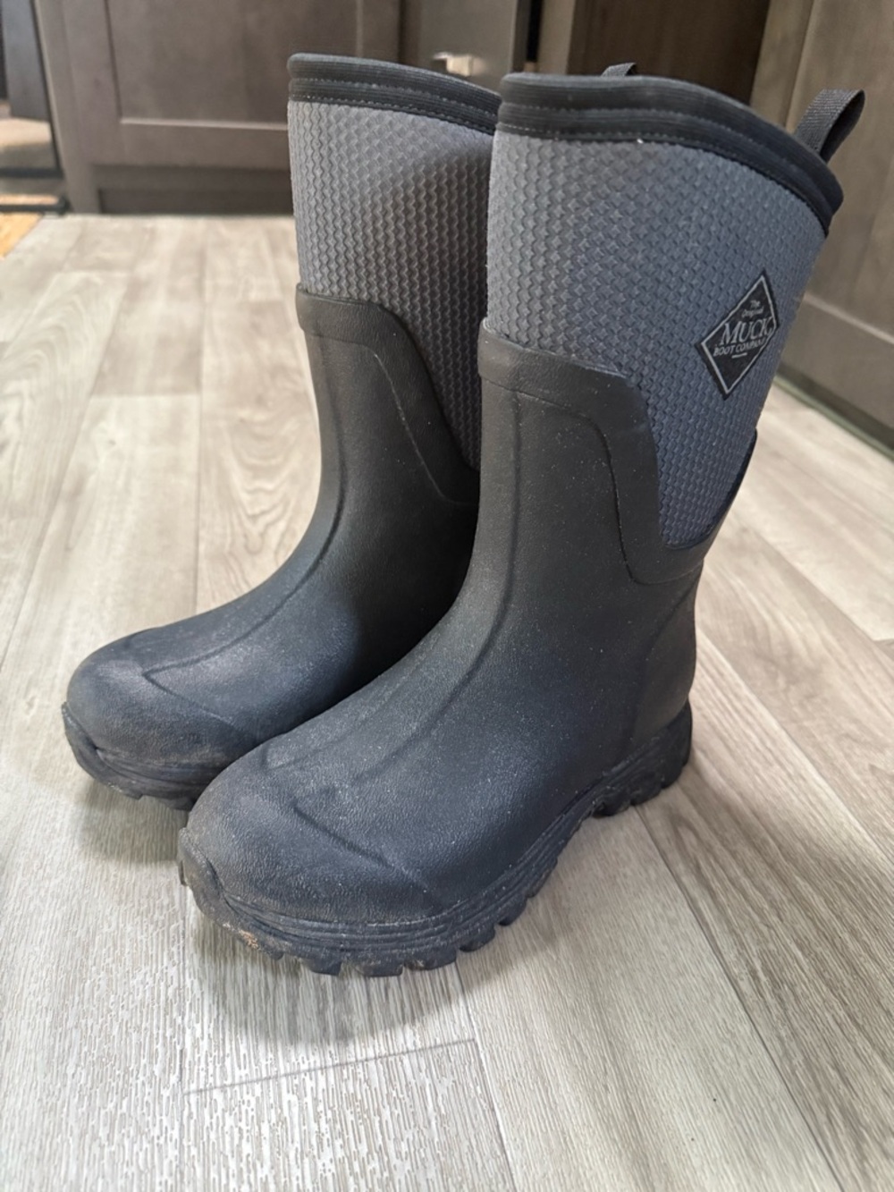 Muck Boot Company Women's Black/Gray Winter Rain Boots